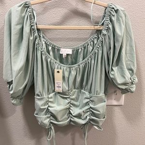 Super cute Francesca’s top—GREEN—Size XL—love & piece collection